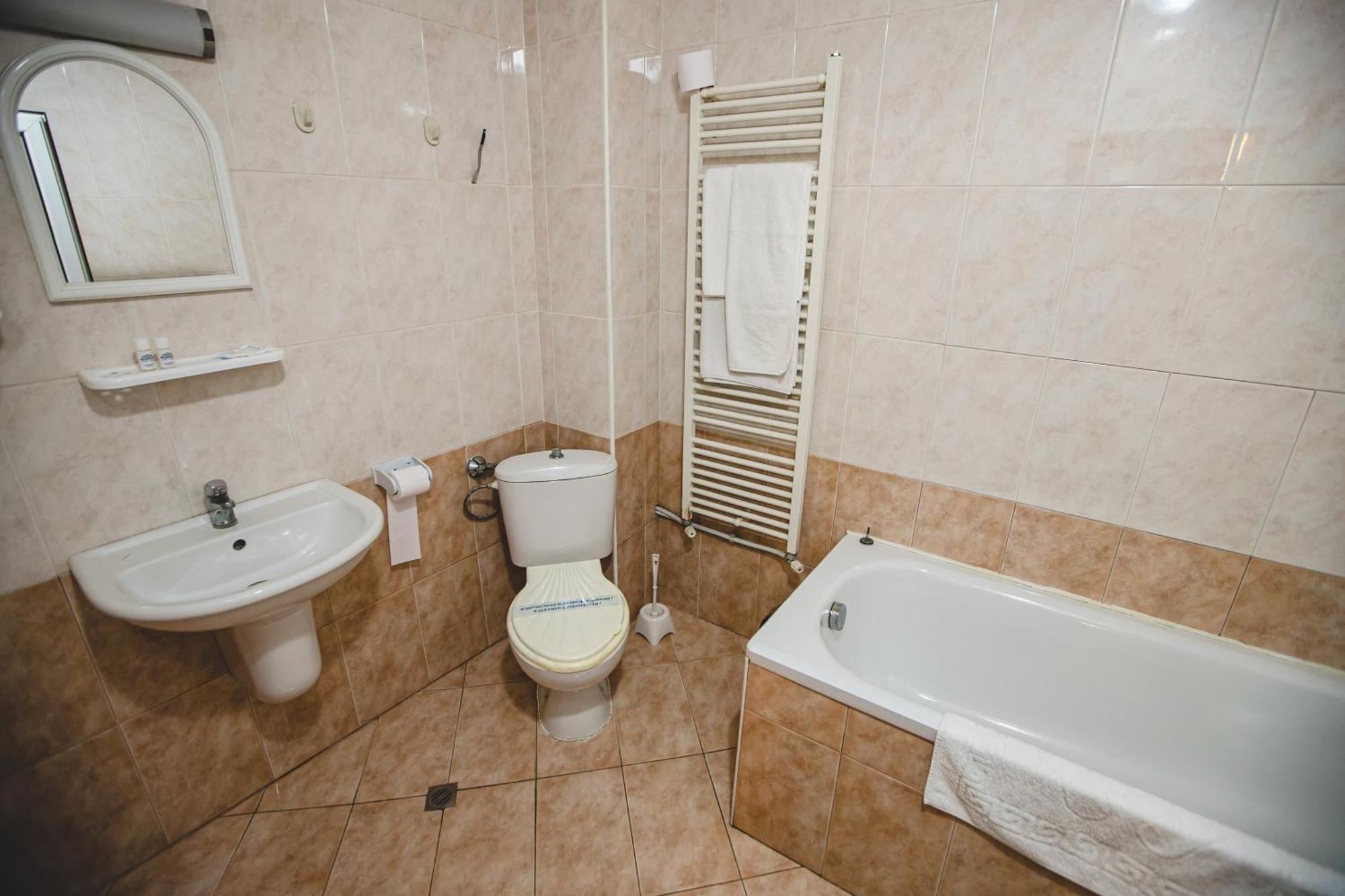 Rodopi Hotel Хасково Экстерьер фото