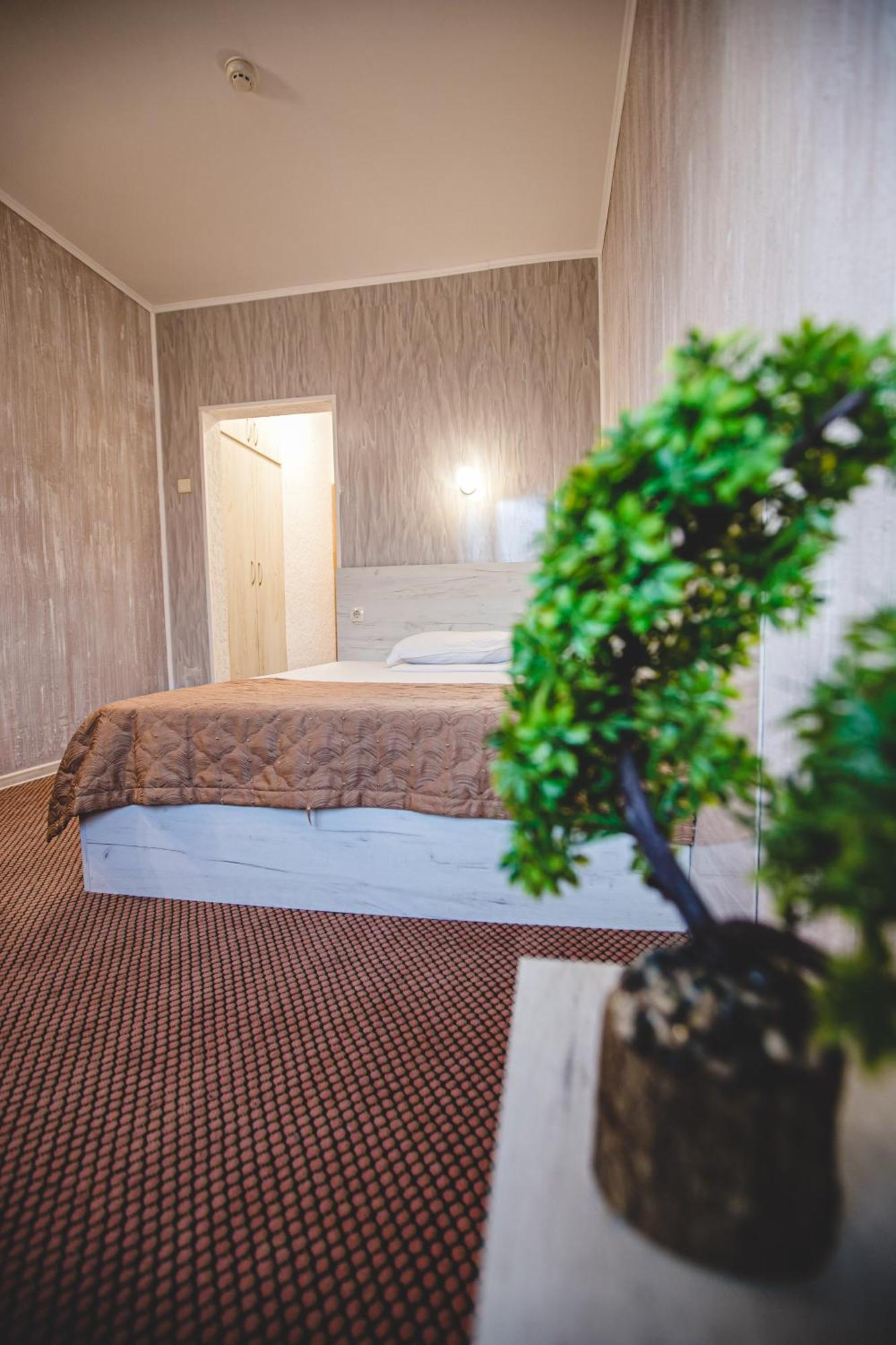 Rodopi Hotel Хасково Экстерьер фото
