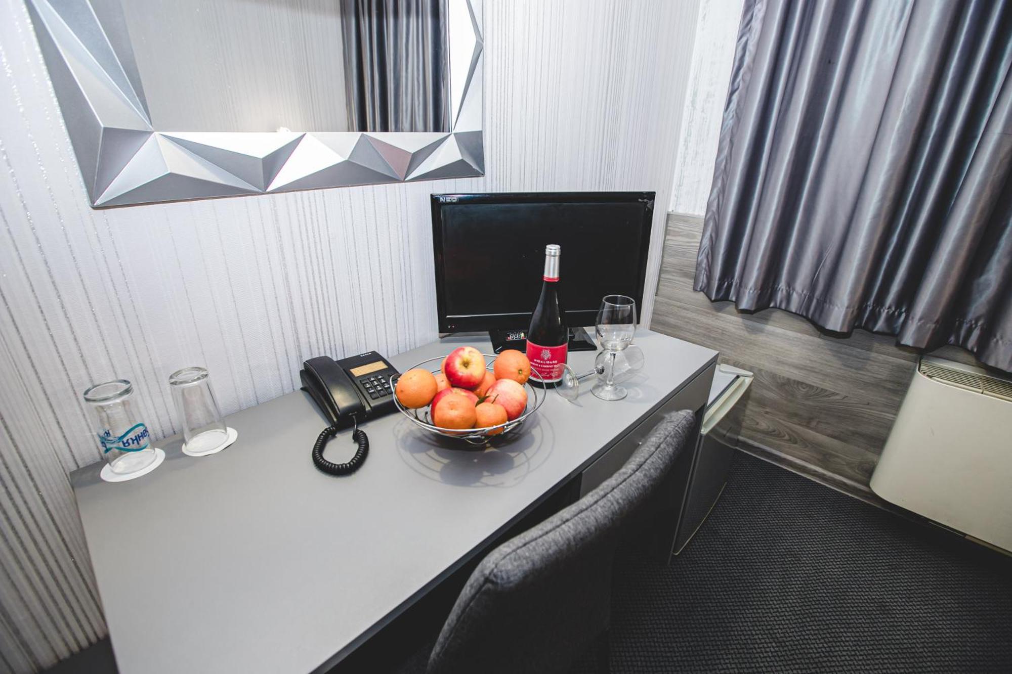 Rodopi Hotel Хасково Экстерьер фото