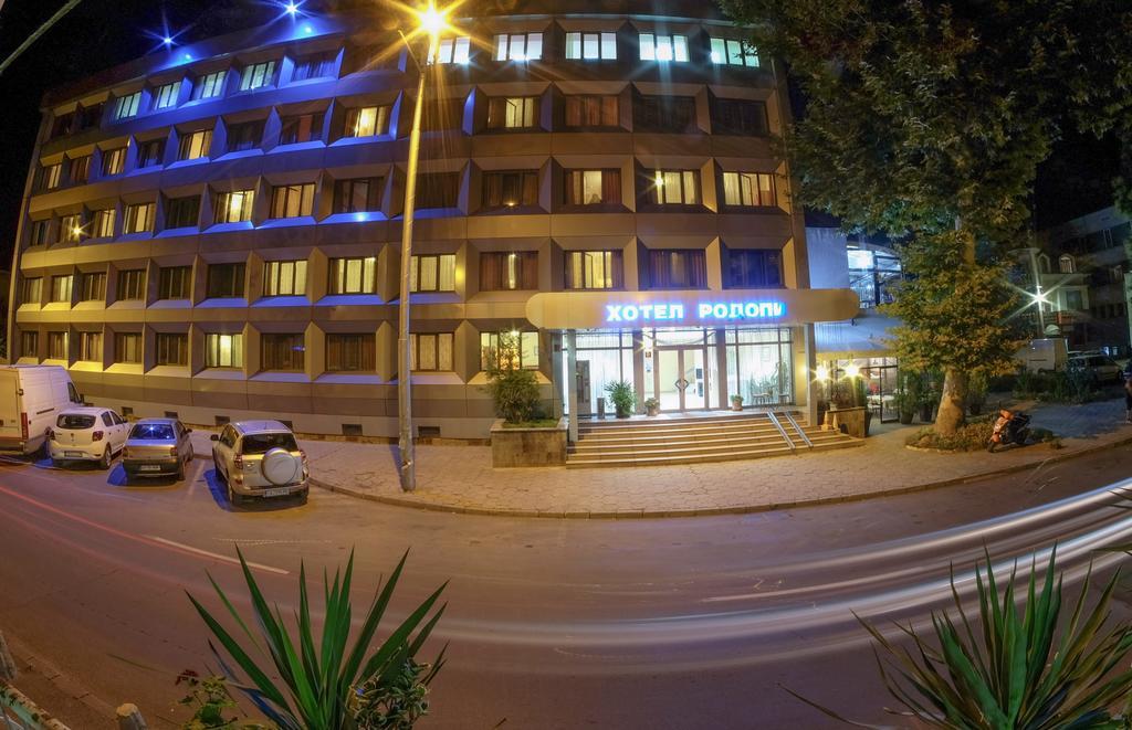 Rodopi Hotel Хасково Экстерьер фото