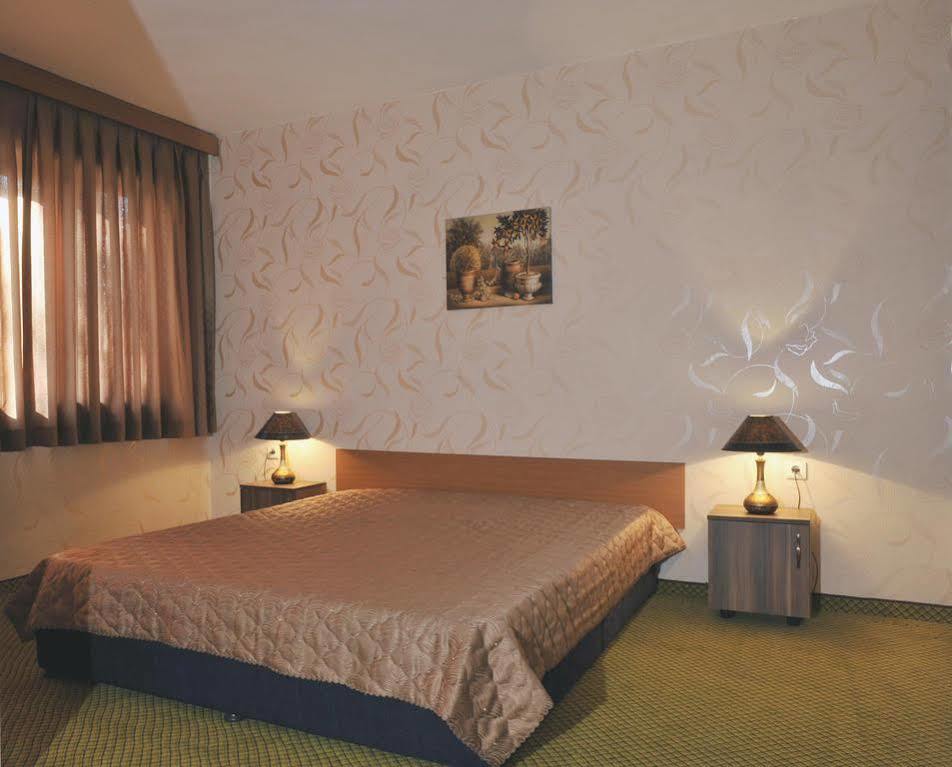 Rodopi Hotel Хасково Экстерьер фото