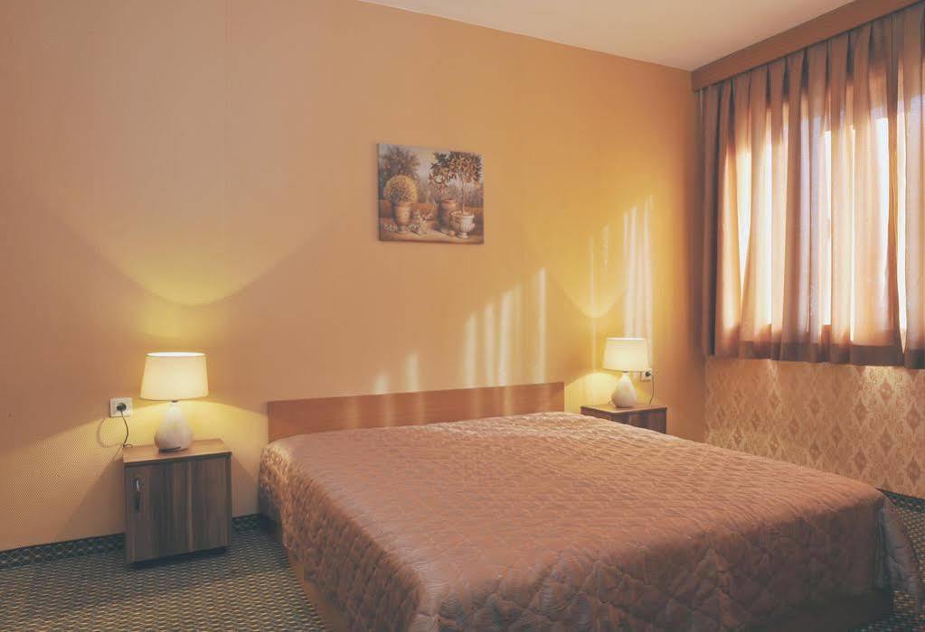 Rodopi Hotel Хасково Экстерьер фото